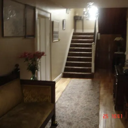 Bed & Breakfast Abbey House