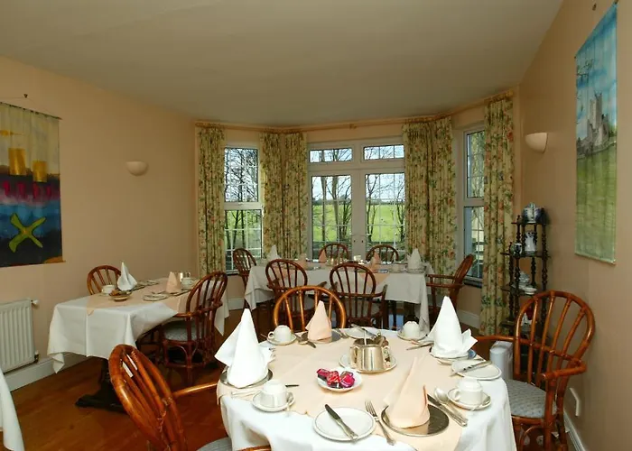 Abbey House Bed & Breakfast 4*